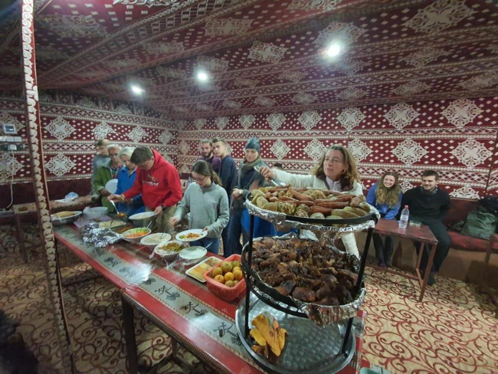 Bedouin Family Camp Wadi Rum Exterior foto