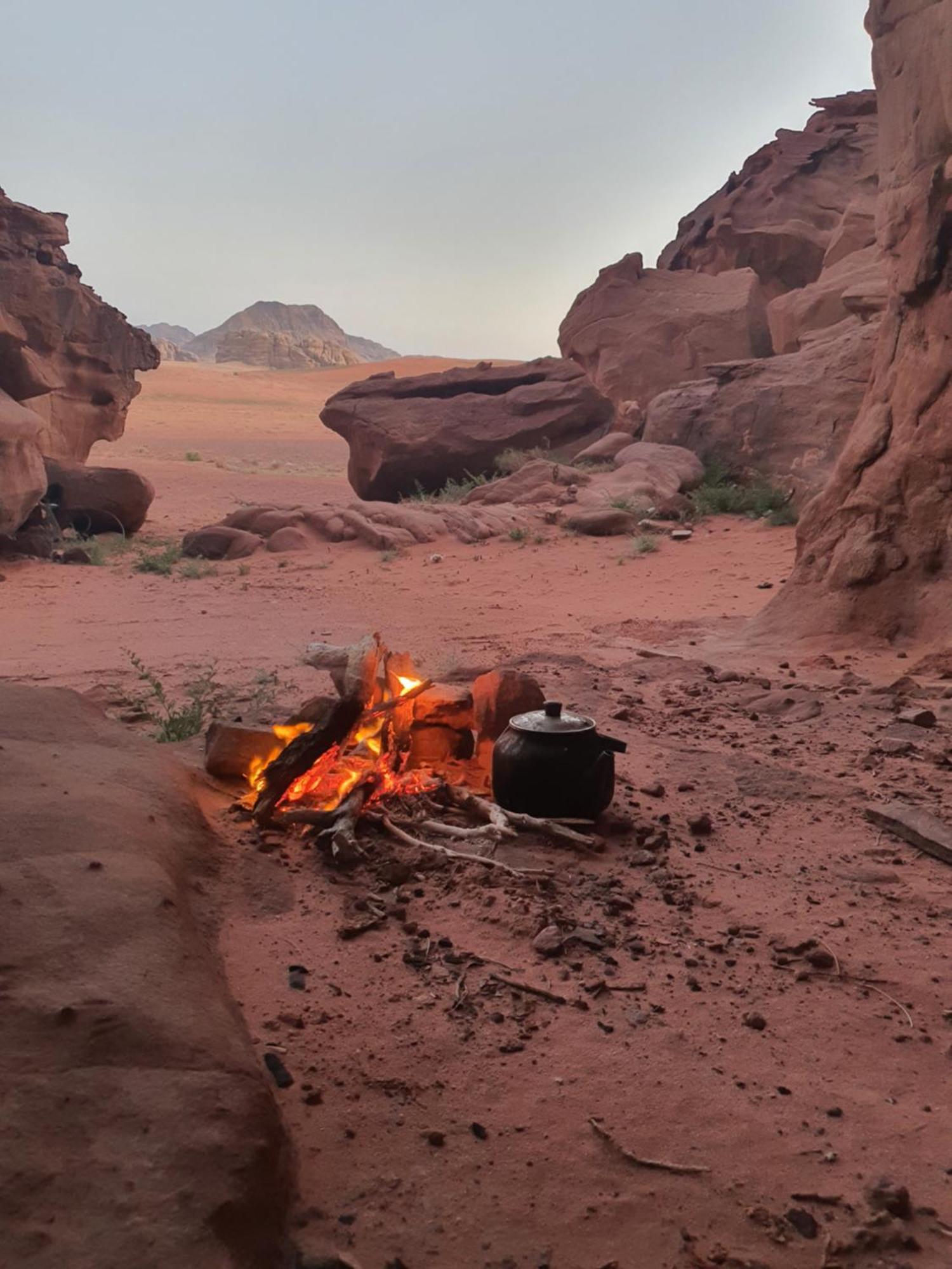 Bedouin Family Camp Wadi Rum Exterior foto
